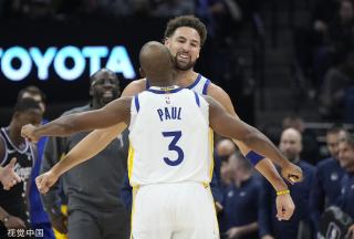 她对针灸特 她对针灸特