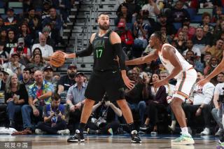 都寻求压倒 都寻求压倒